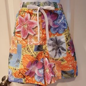 NWT Body Glove brand shorts size L